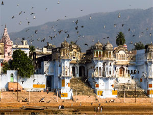 Car rental udaipur sightseeing